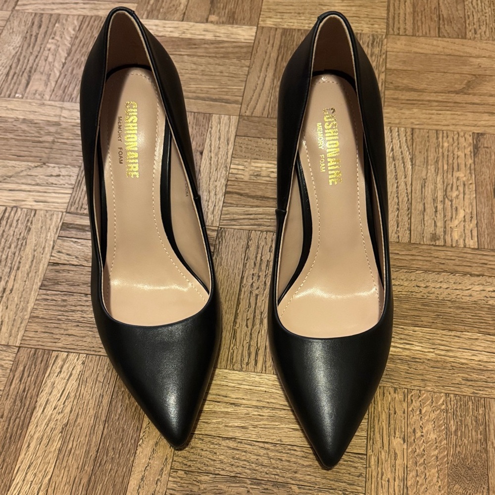Fashionware Pointed Toe Black Leather Pumps